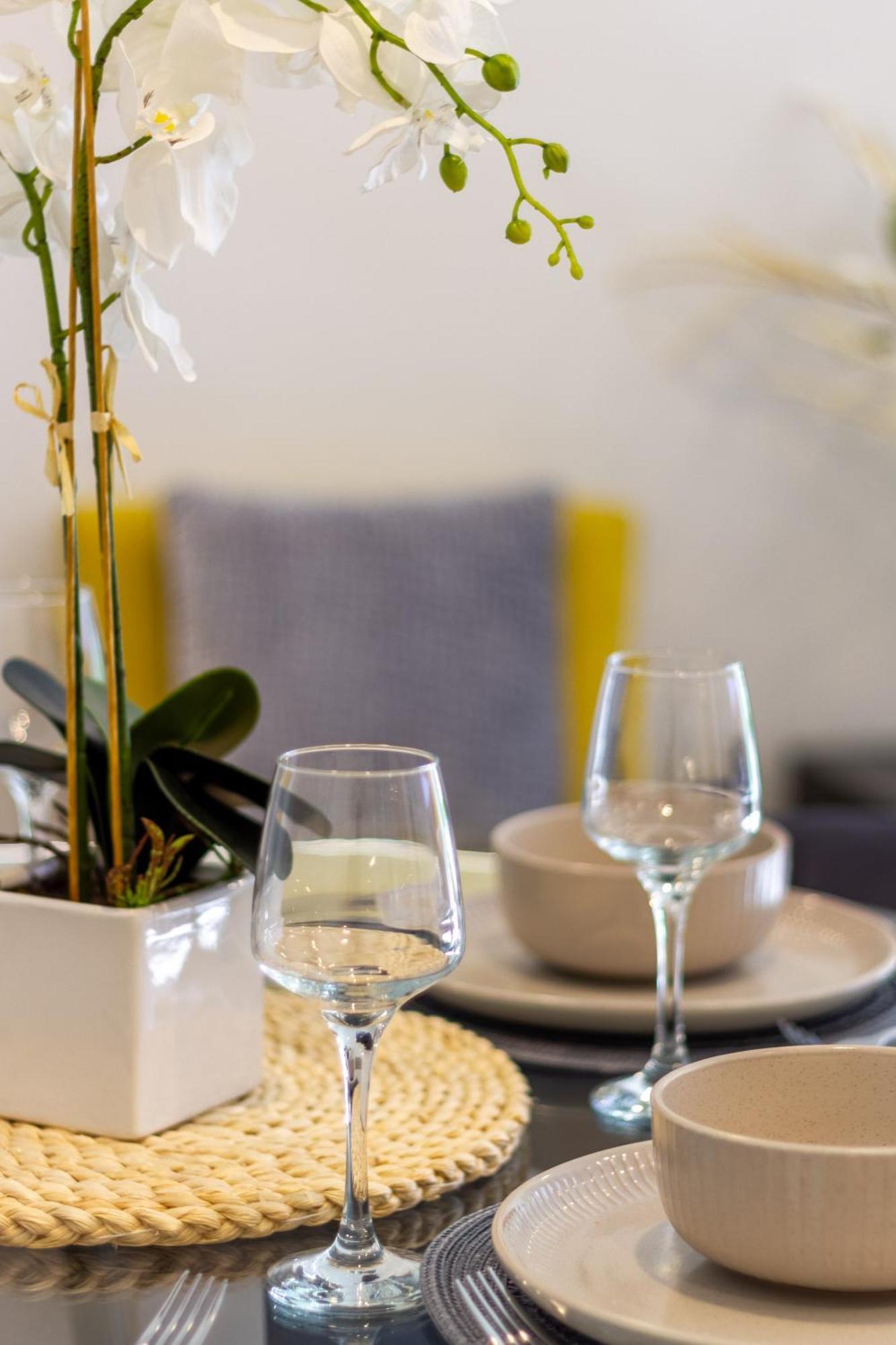 Central Escape On Cashel Street 2 Bed 2 Bath Christchurch Bagian luar foto