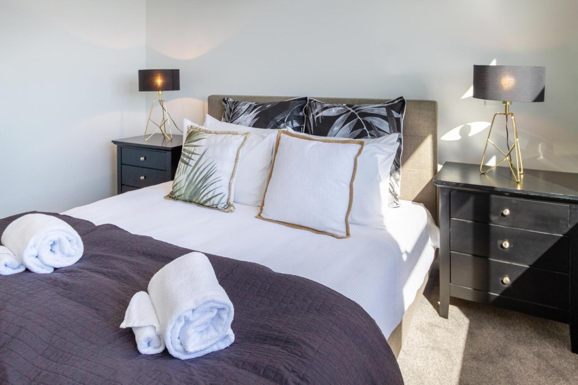 Central Escape On Cashel Street 2 Bed 2 Bath Christchurch Bagian luar foto
