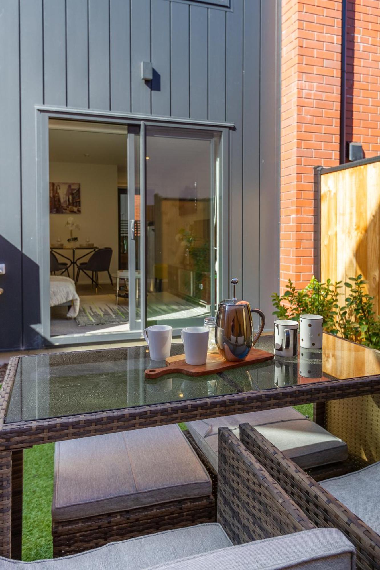 Central Escape On Cashel Street 2 Bed 2 Bath Christchurch Bagian luar foto